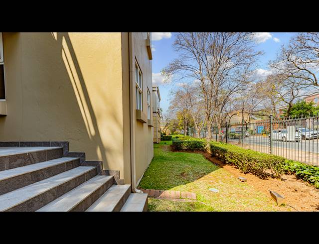 258M² OFFICE TO LET IN FERNDALE